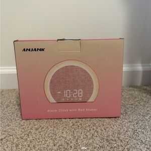 Anjank Alarm Clock with Bed Shaker - White